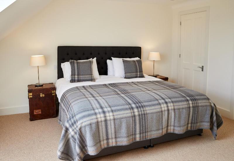 One-Bedroom House image 2