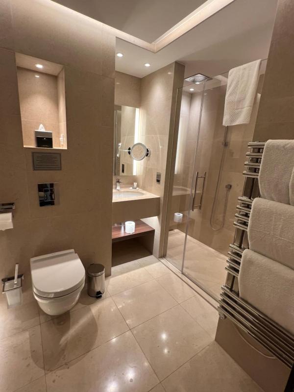 Club Double Room image 4