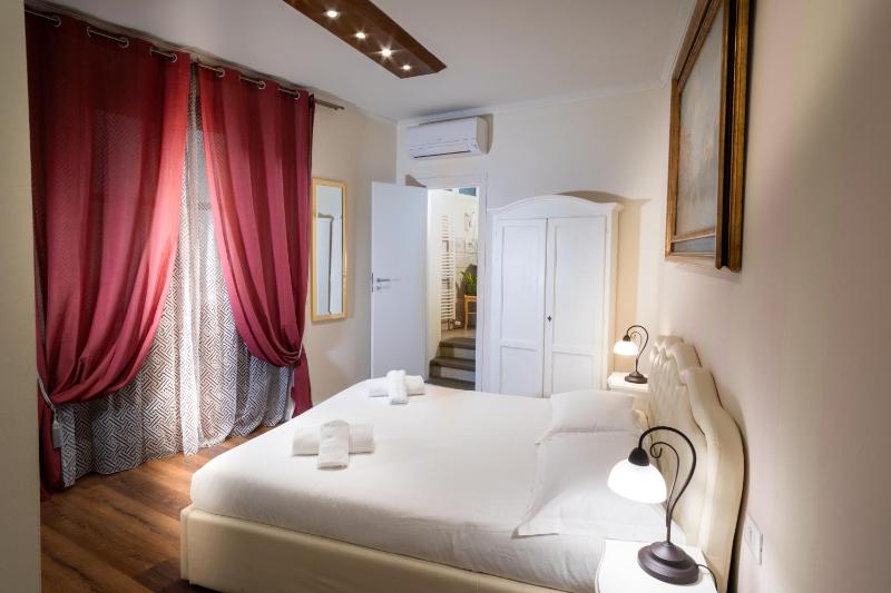 Superior Double Room image 4