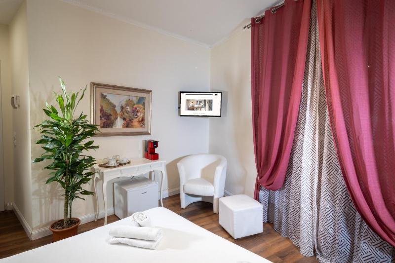 Superior Double Room image 2