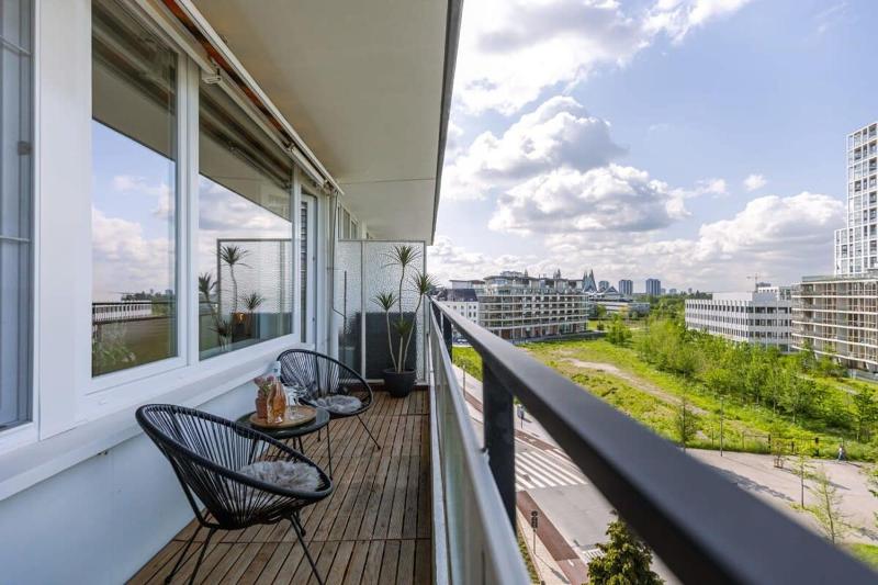 Apartment in Antwerp with view on the Scheldt Images