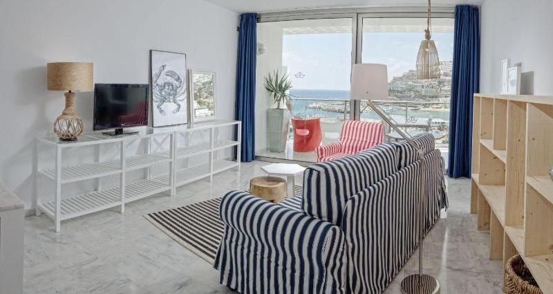Select Suite with Sea View image 3