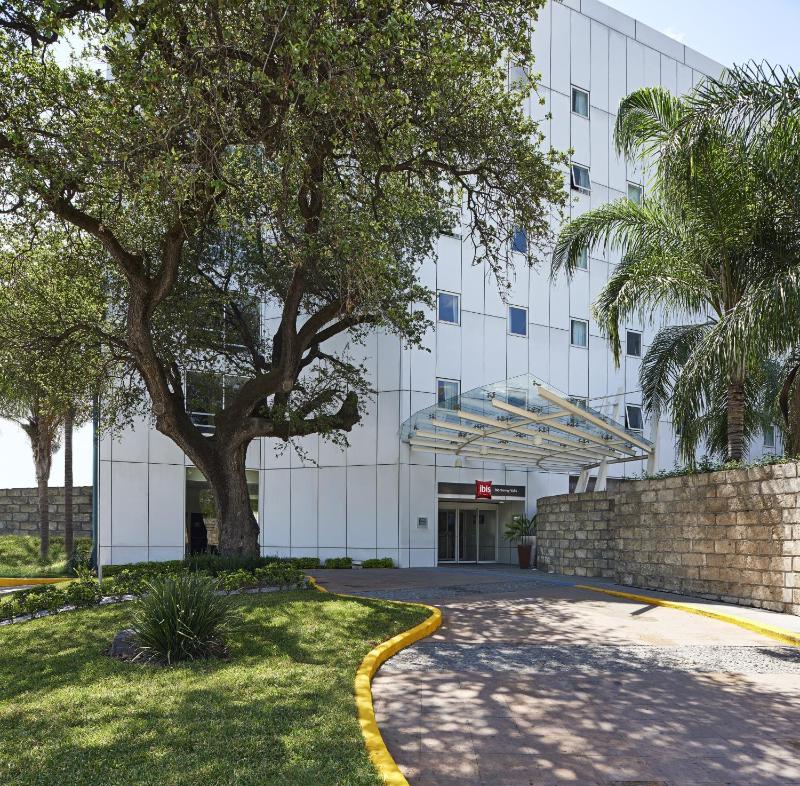 Ibis Monterrey Valle - image 10