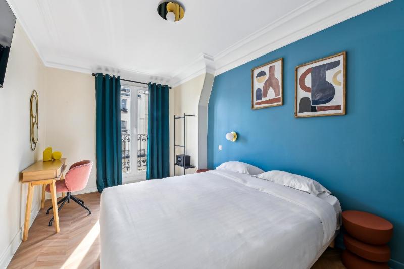 Superior Double Room image 4