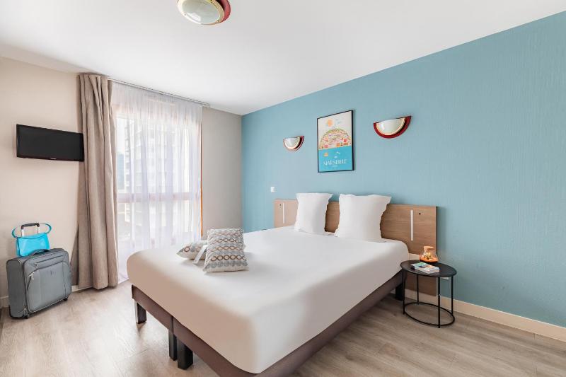 One-Bedroom Apartment image 1