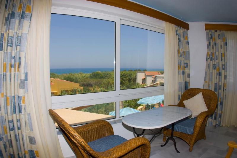 Luxury Apartment (4 adults) image 4