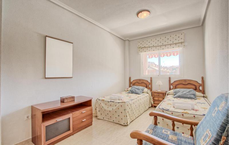 Awesome Home In Santa Pola With Wifi - image 3