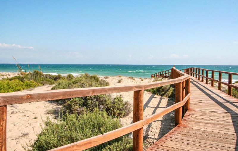 Awesome Home In Santa Pola With Wifi - image 23
