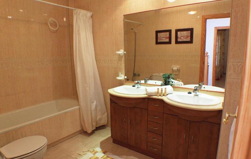 Awesome Home In Santa Pola With Wifi - image 22