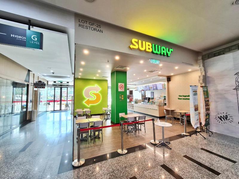 TheShore LUXURY 4+1BR Penthouse/8-12pax/Pool Table/DirectToMall/Jonker 10min - image 17
