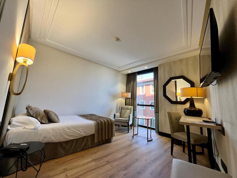 Single Room image 1