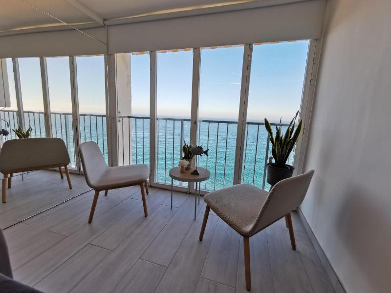 VILLAS COSETTE Apartamento BEACH PALACE CB 10 Alquiler en Playa de Aro - ES-209-26 Images