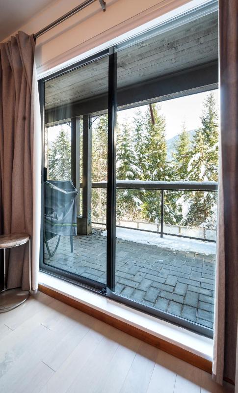 2BR in Greyhawk Hot Tub and Sauna Gas Fireplace Secure Parking - image 31