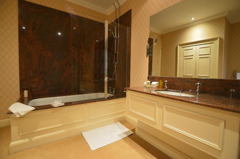Standard Double Room image 1