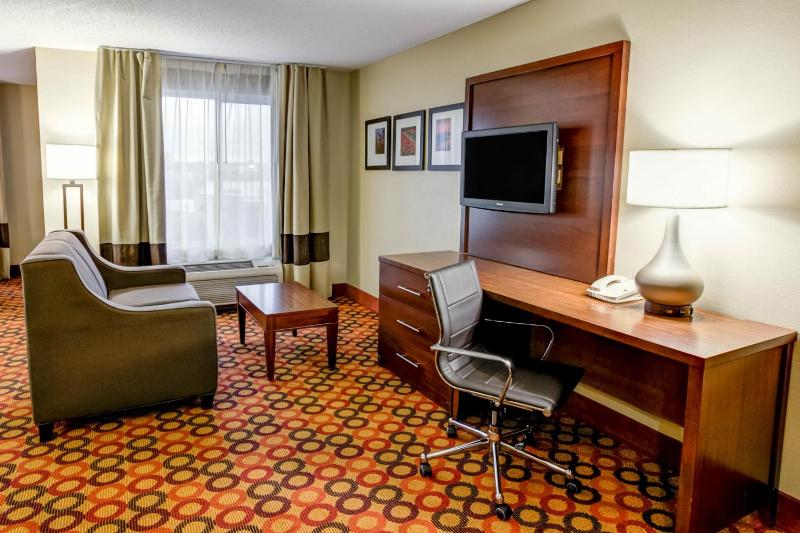 Standard King Suite - Non-Smoking image 2