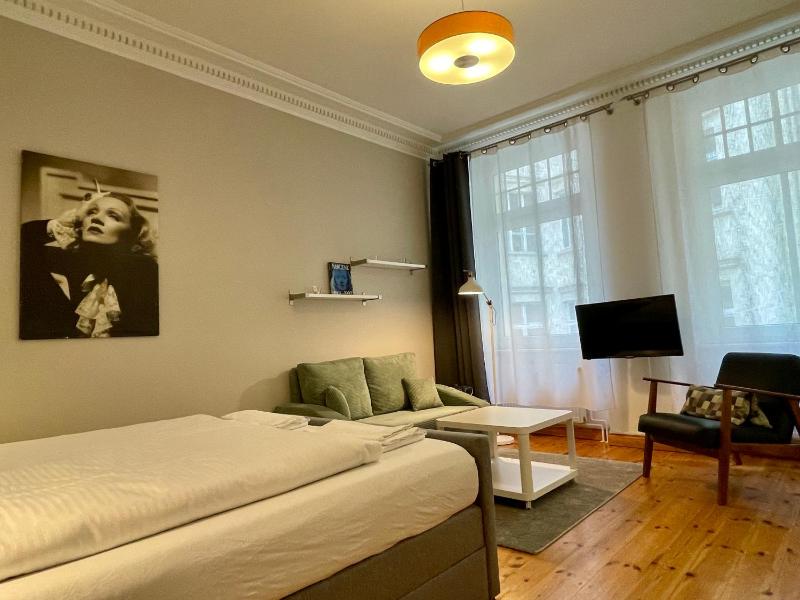 Apartment Marlene (Eberswalderstr. 34) image 1