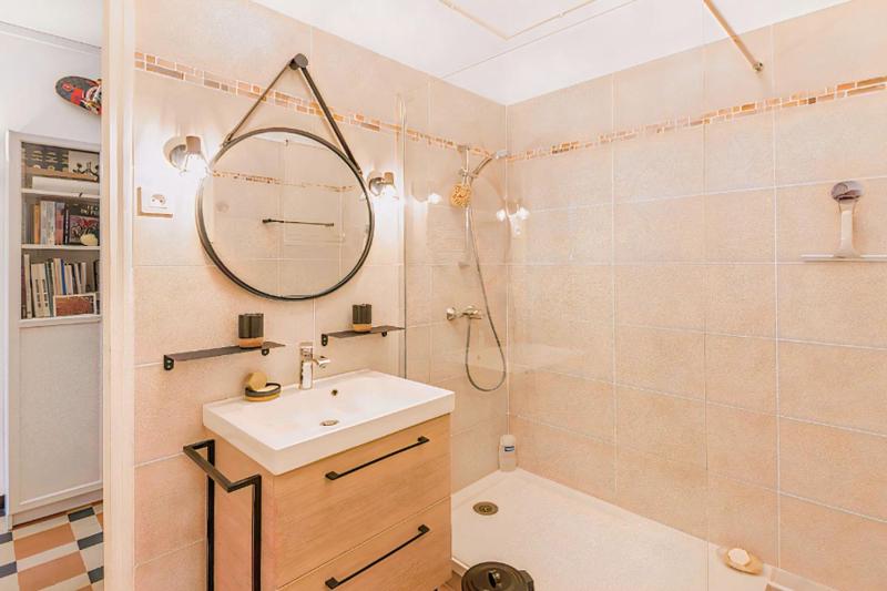 Bright Apartment in Marseille - image 5