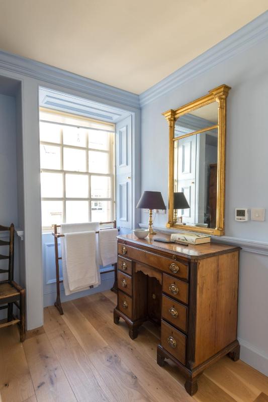 Three-Bedroom House image 3