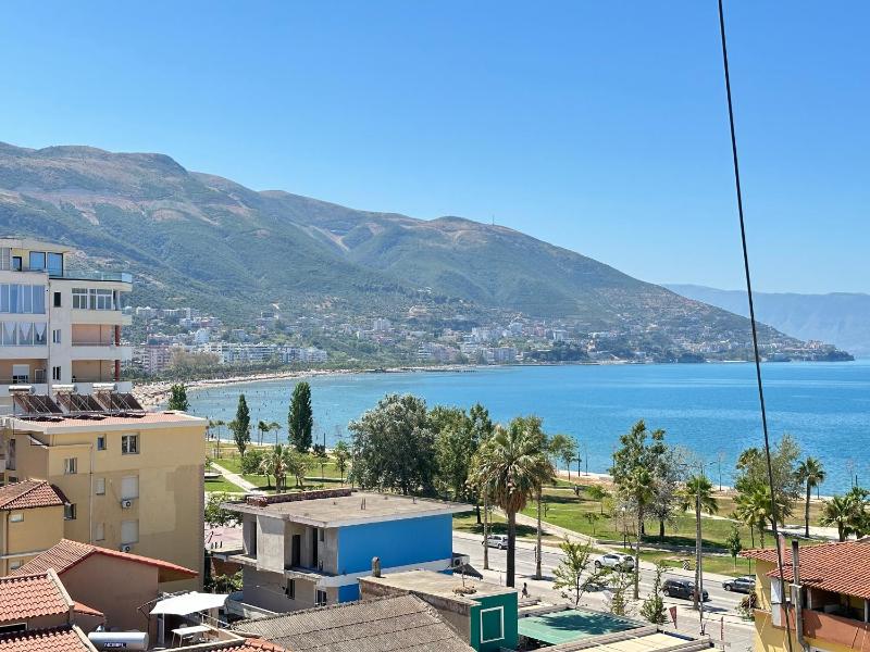 Apartment with Sea View image 4