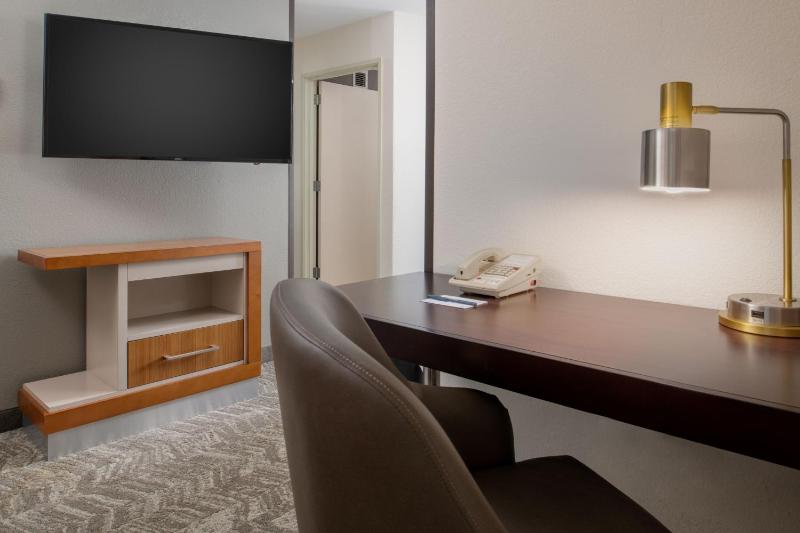 SpringHill Suites by Marriott Portland Airport - image 17