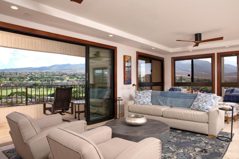 wo Bedroom Mountain View image 4