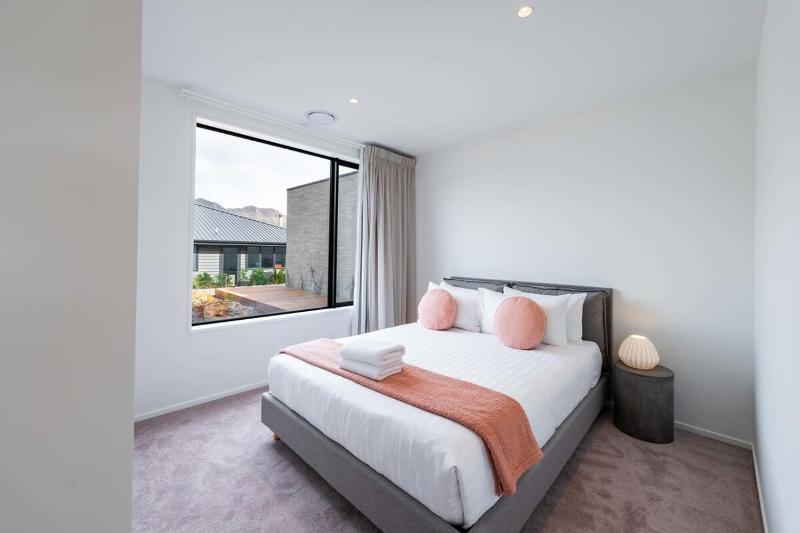 Kereru Alpine Elegance - image 8