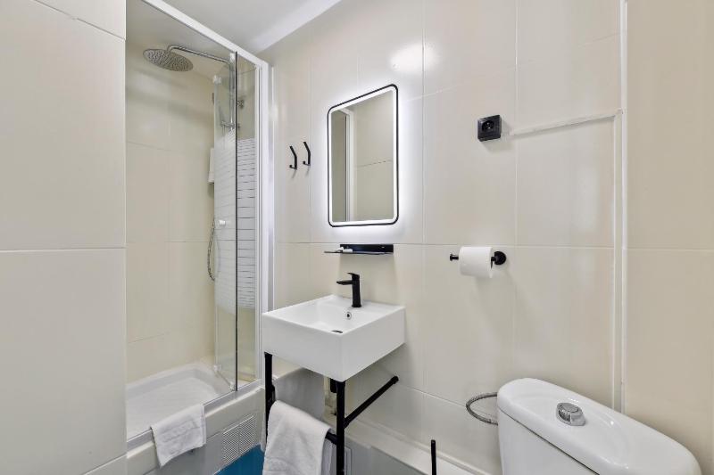 Superior Double Room image 2