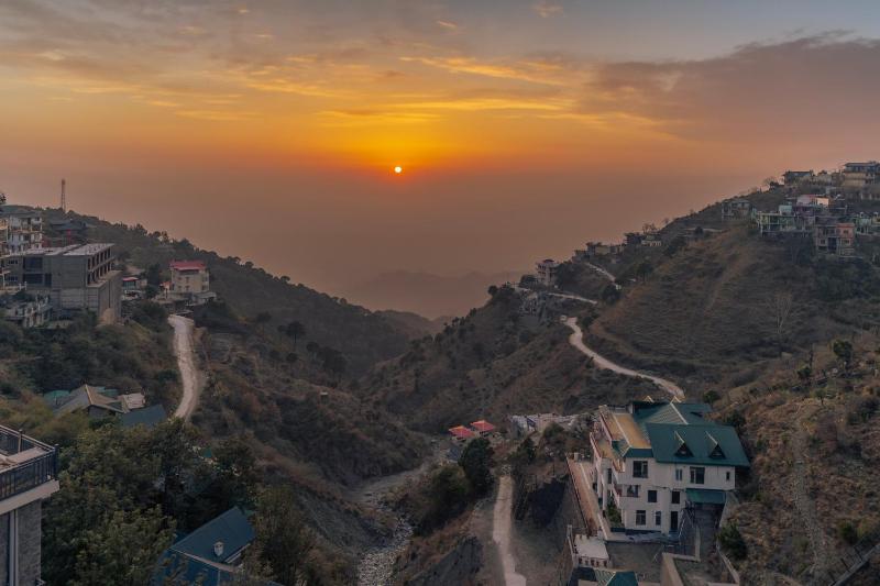 Sunset Vibes! Near Mall Road Kasauli by Alluring North - image 4