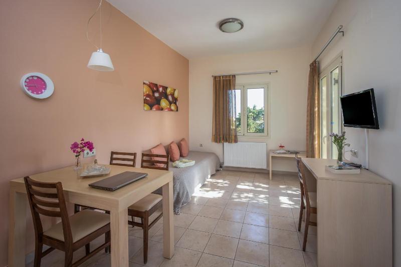 Standard Triple Apartment image 1