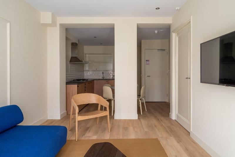 2 Bedroom Apartment with AC - Basement Duplex image 4