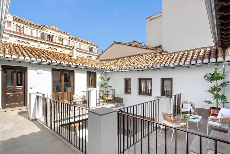 Genteel Home Horno Marina - image 8