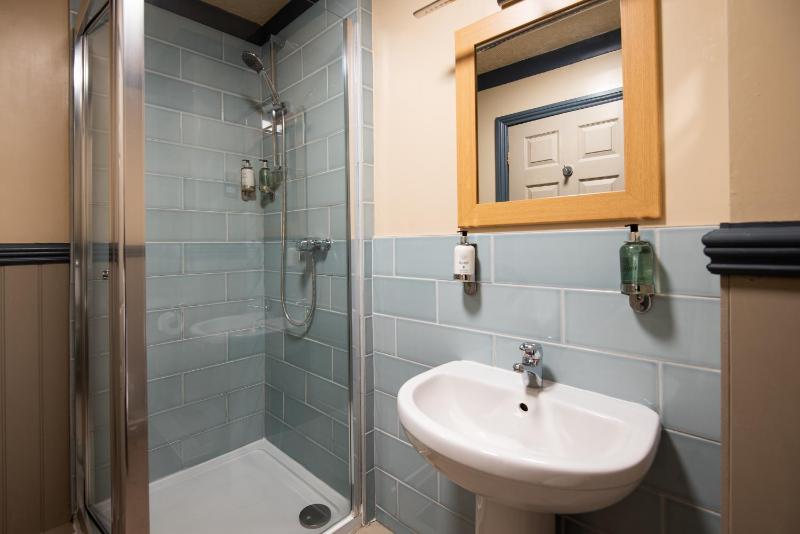 Double or Twin Room image 3