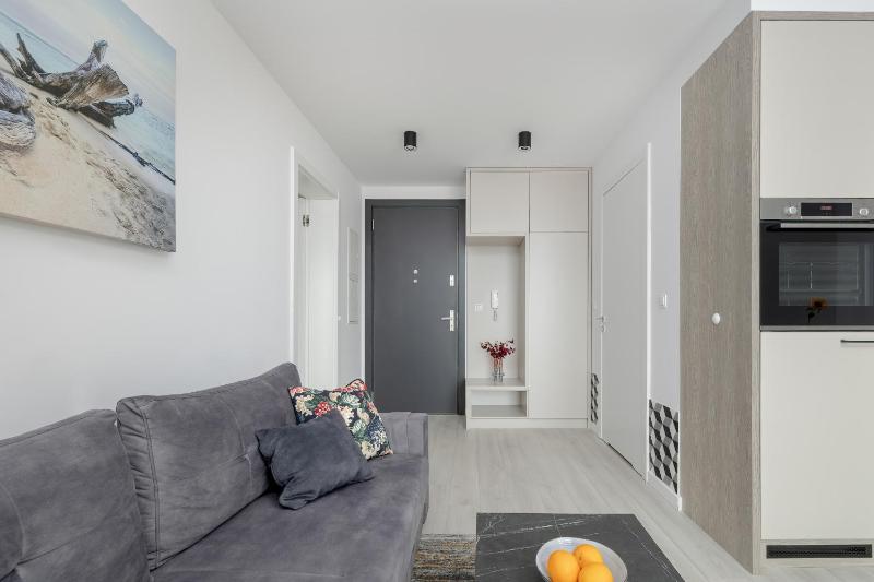 Modern Apartment with Balcony and Parking by Noclegi Renters - image 2