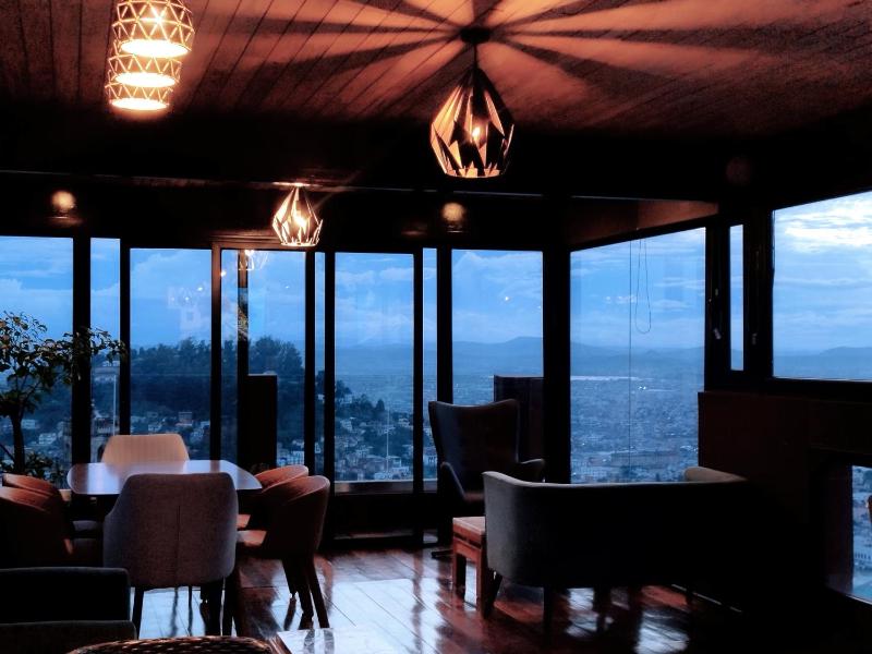 Andriana Luxury - image 14
