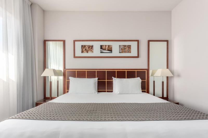 Double or Twin Room image 1
