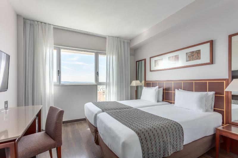 Double or Twin Room with Parking image 4