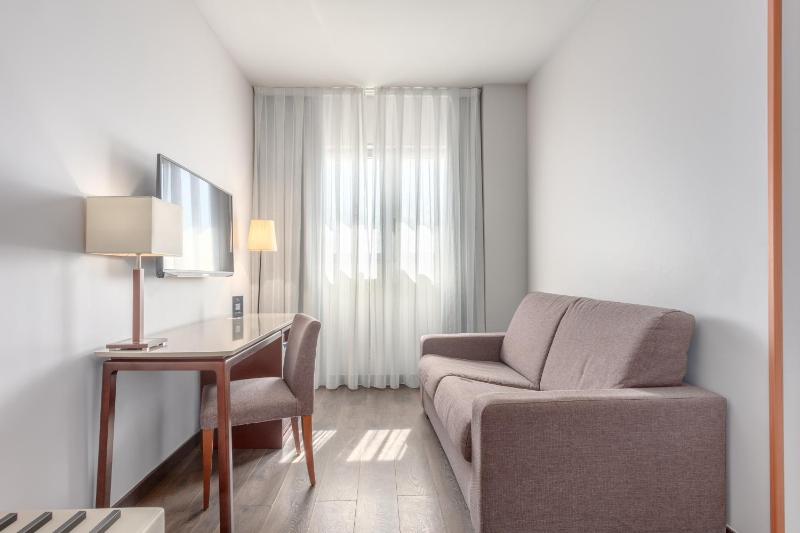 Double Room with Sitting Area image 3