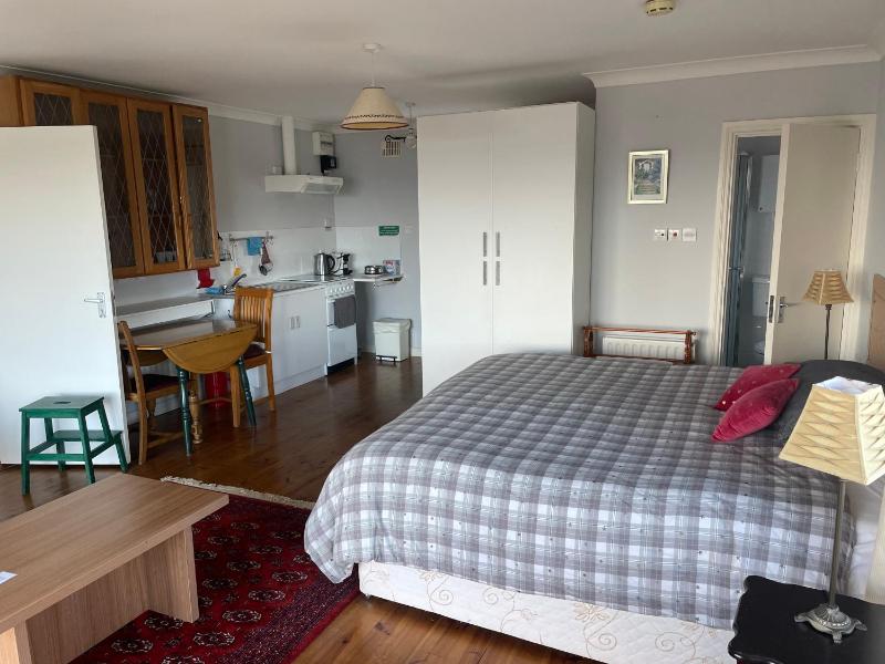 Apartment with Lake View image 4