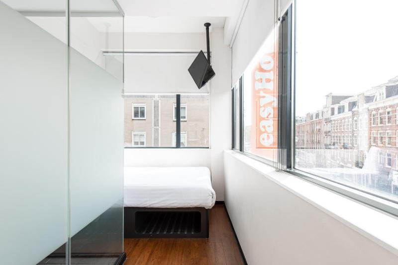 Standard Economy Double Room image 2