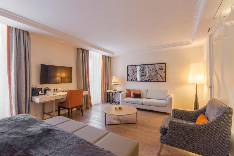 Junior Suite image 4