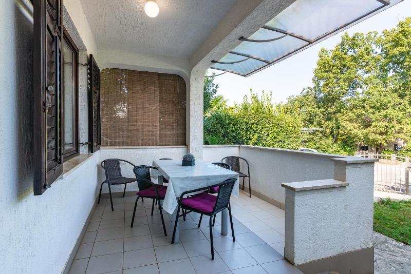 Two-Bedroom Apartment image 3