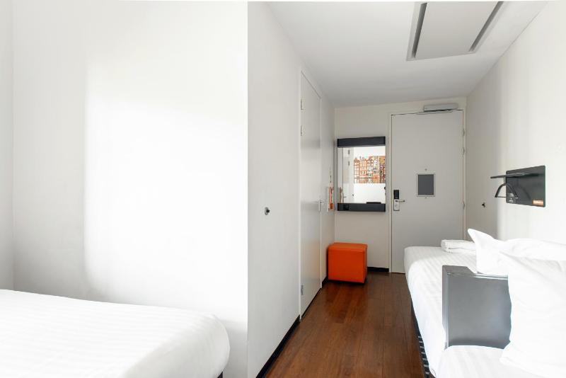 Quadruple Room - Disability Access image 3