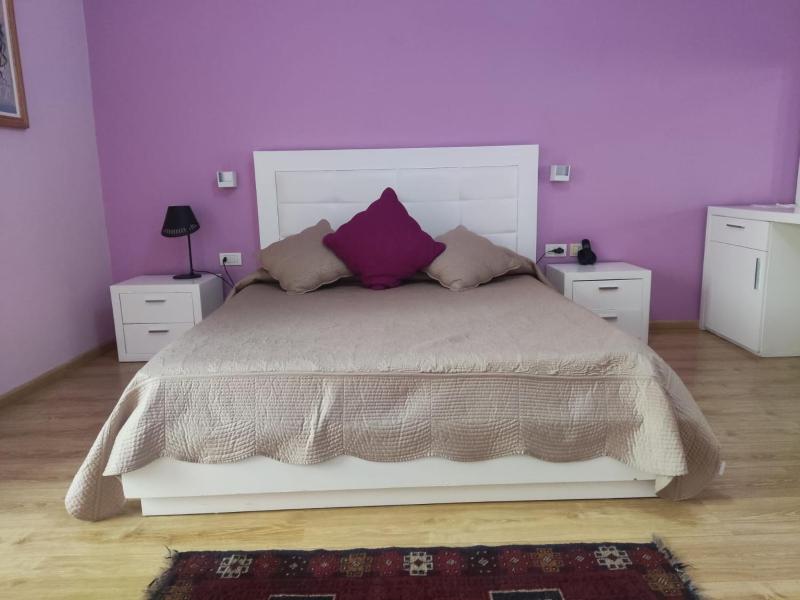 Single Room image 4