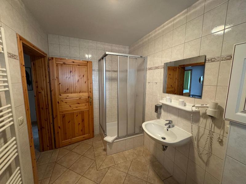 One-Bedroom Apartment image 2