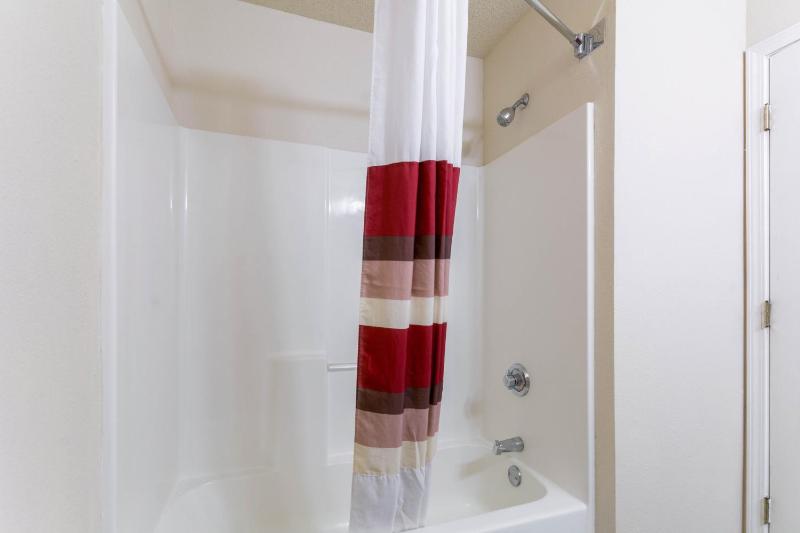  Superior King Room Disability Access Non-Smoking image 2