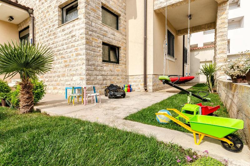 Apartments Family idyll - image 46