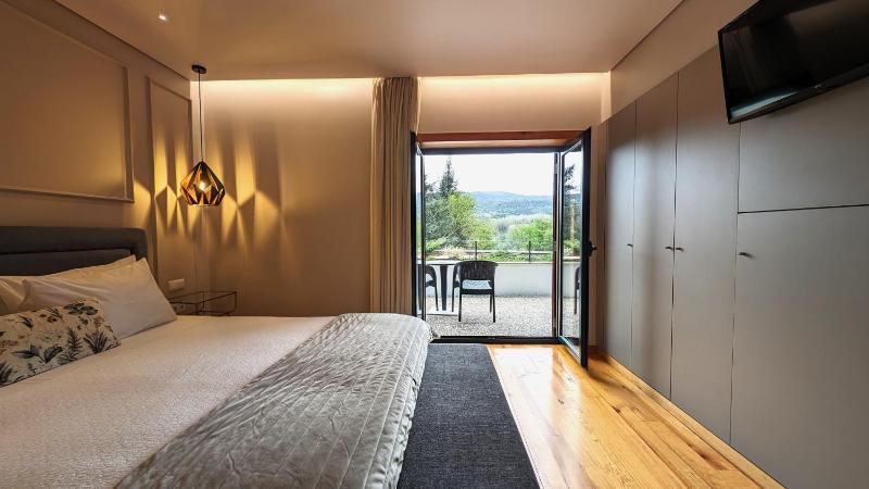 Double Room image 3