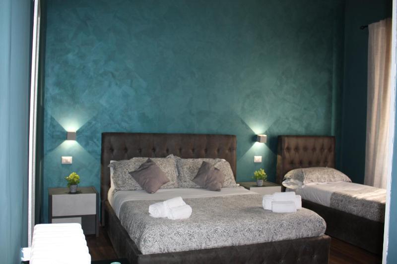 Deluxe Triple Room image 1