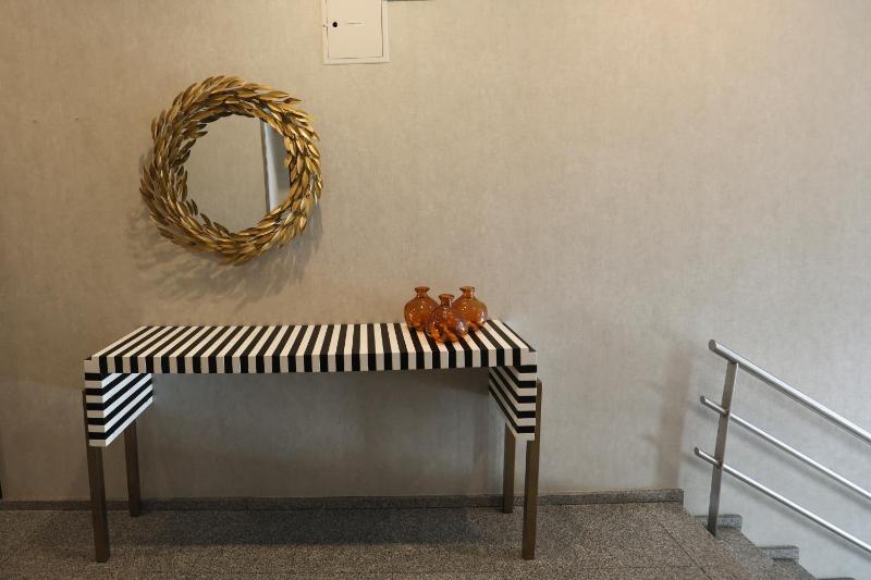 Hotel America - image 25