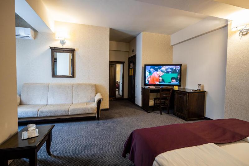 Junior Suite image 2